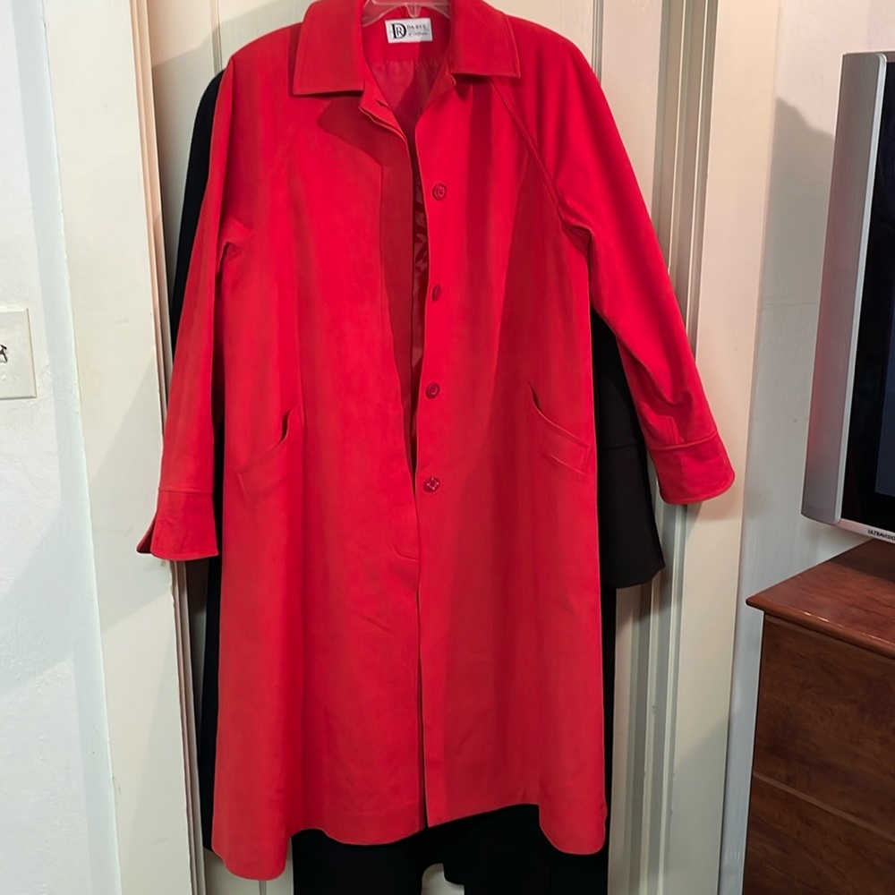 Women’s Da-Rue of California Long Red coat